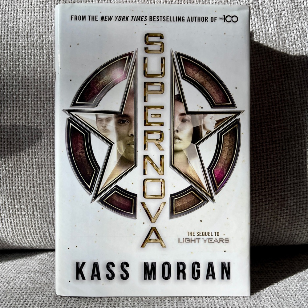 5/$20 Supernova by Kass Morgan hardcover book